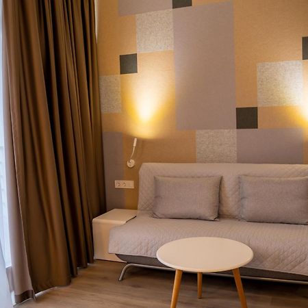 Green Village Hotel Mykolaivka  Екстериор снимка